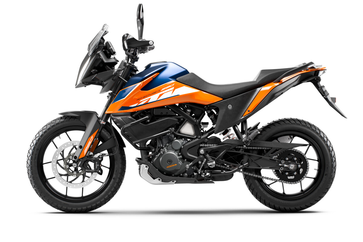 509101_MY23_KTM-390-Adventure-X_ORANGE_90-Left_INDIA.jpg