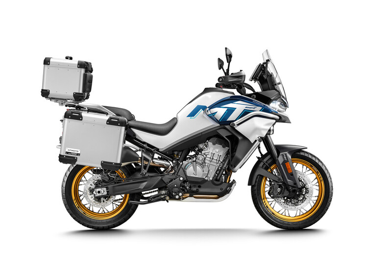 MY2025_800MT EXPLORE_Starry White_Right_With Side Box.jpg