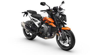 726034_MY26_KTM_990-Duke-45-right_EU_GLOBAL_MY26 KTM 990 DUKE_IMAGES_STUDIO (2).jpg